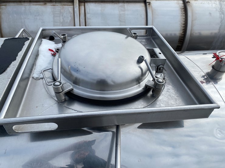 1989-walker-tanker-image-29