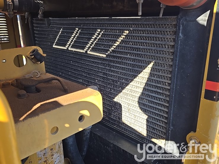 2005-caterpillar-140h-vhp-plus-image-89