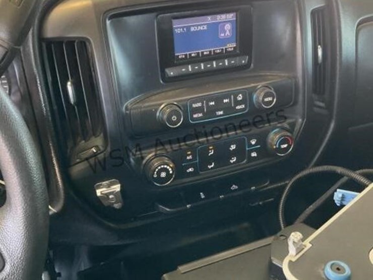 2015-chevrolet-silverado-1500-image-20