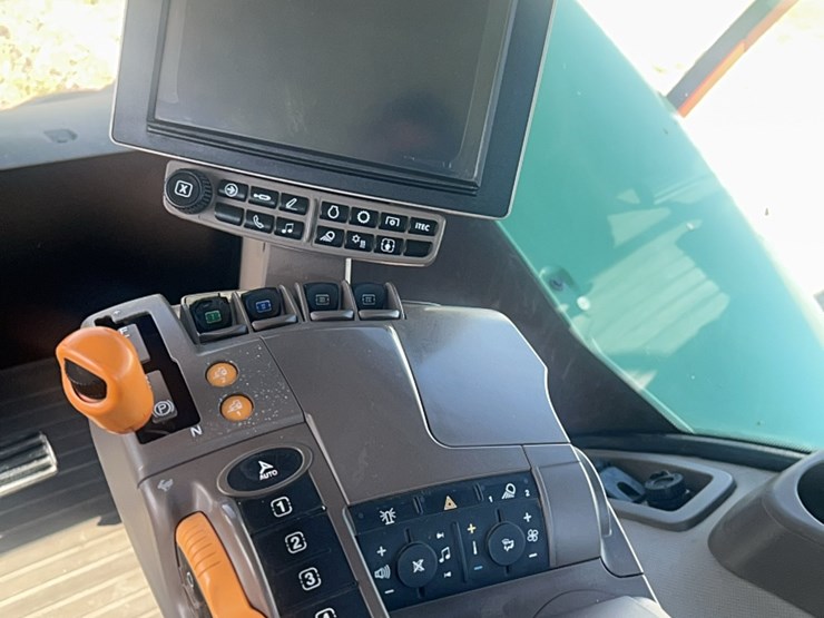 2016-john-deere-9520r-image-163