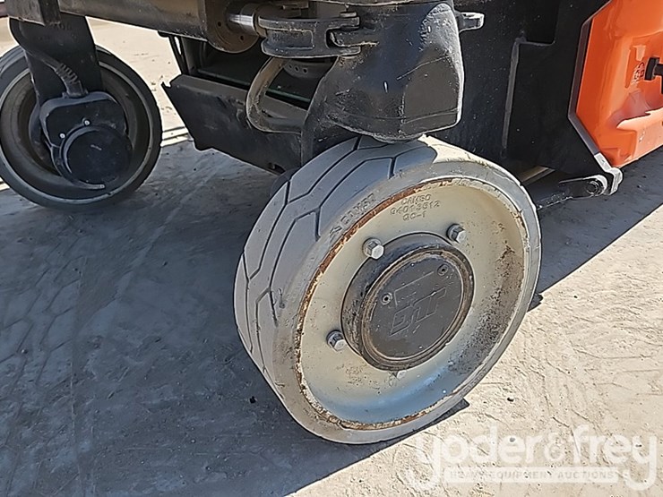 2022-jlg-3246es-image-9