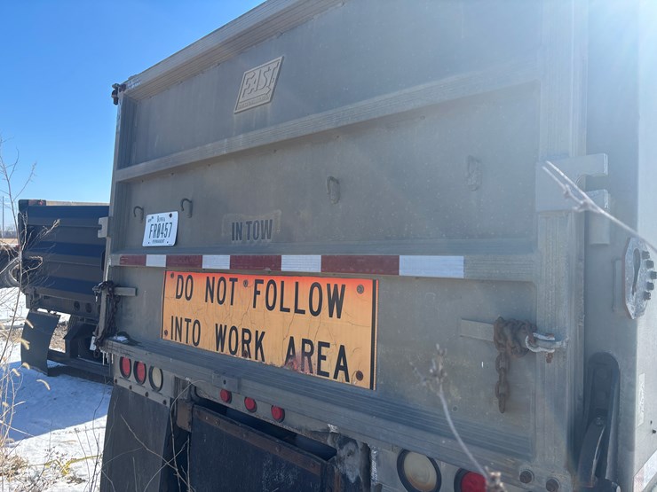 #2292-•-1991-cornhusker-pup-trailer-image-11