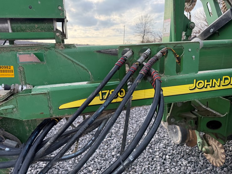 john-deere-1790-image-74
