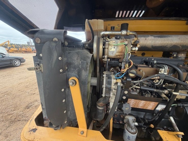 caterpillar-914g-image-48