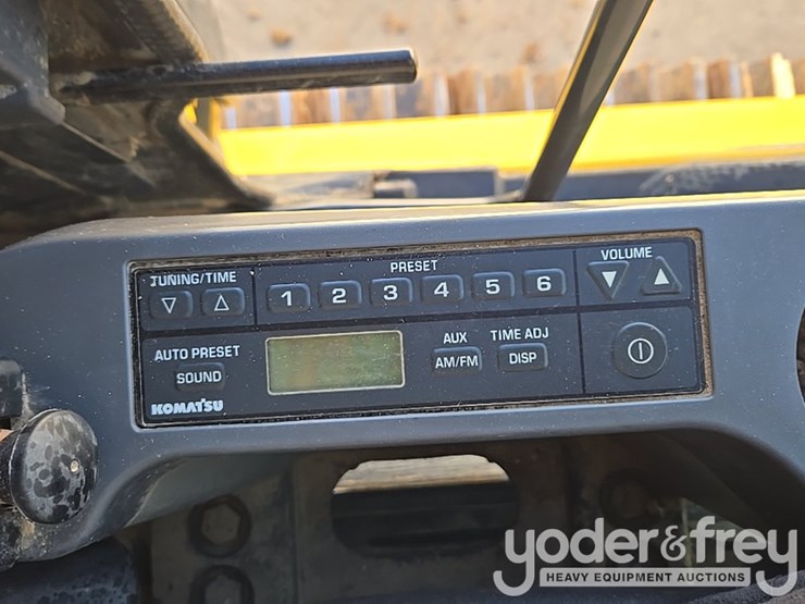 2022-komatsu-pc360-lc-11-image-81