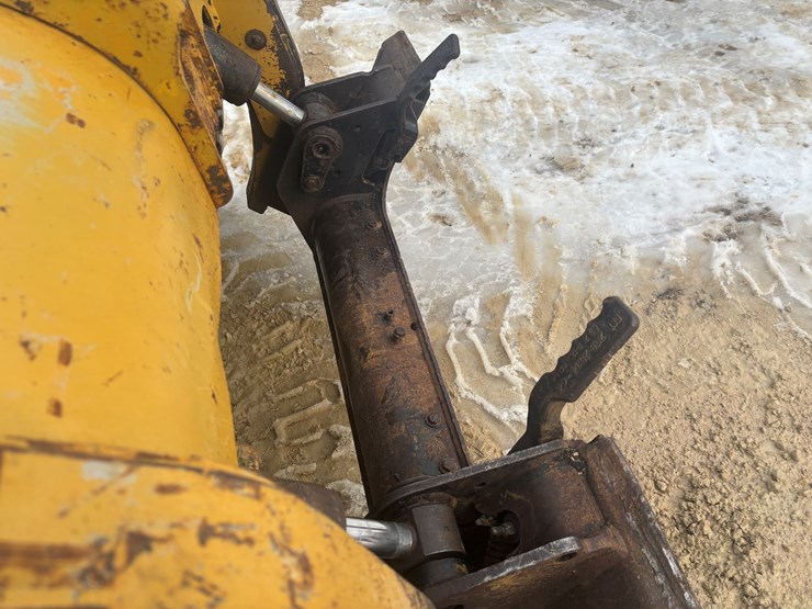 2009-caterpillar-252b2-image-19