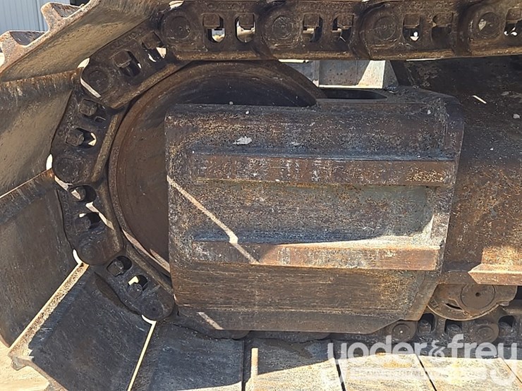 2017-volvo-ec350el-image-12