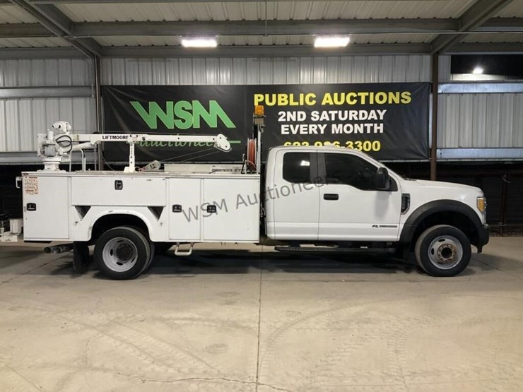 2017-ford-f550-image-1