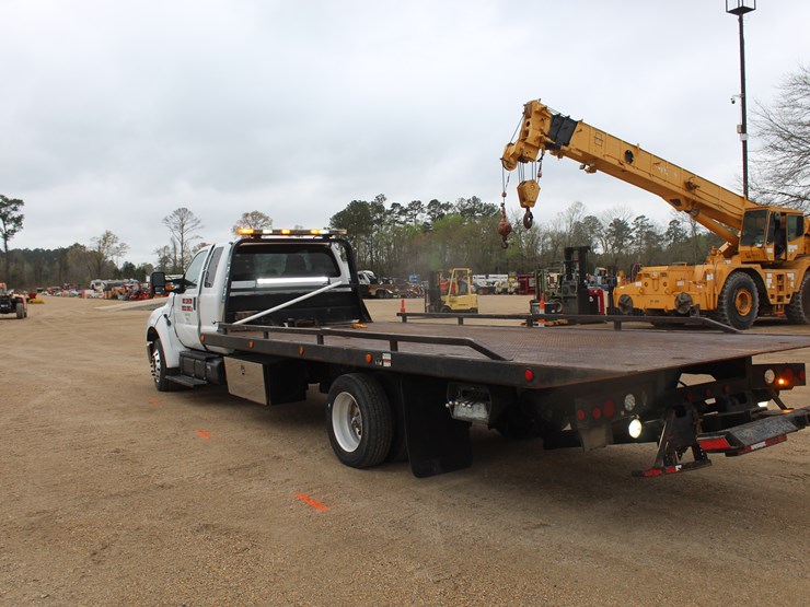 2013-ford-f650-image-6