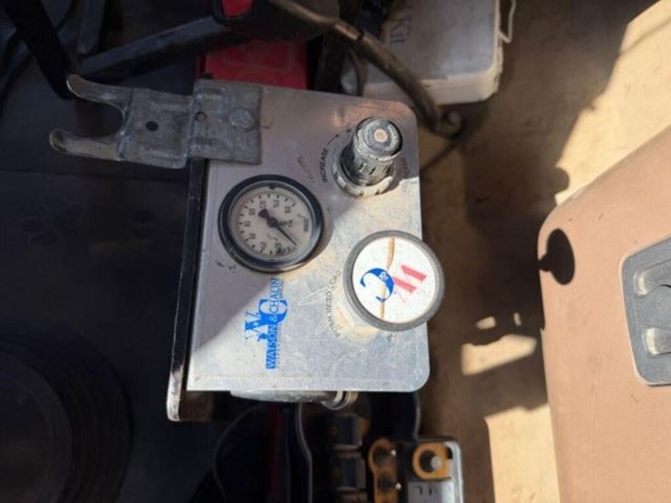 2008-mack-gu813-tri/a-boom/flatbed-truck-1m2ax16c9-image-18