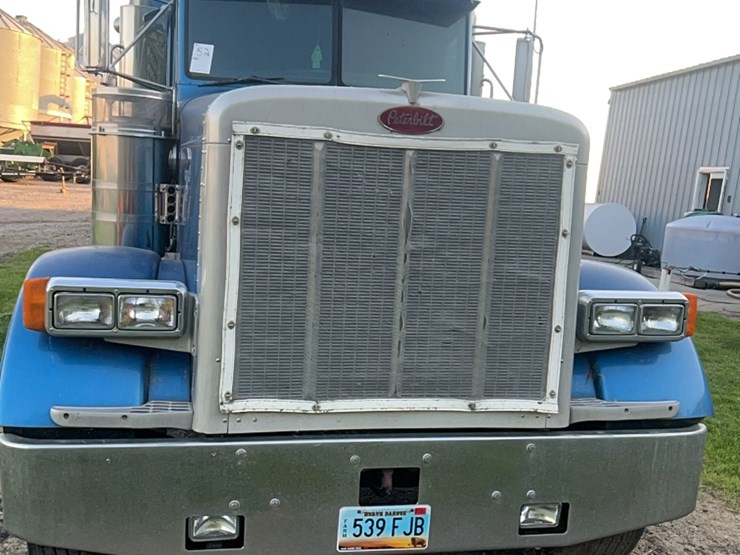2003-peterbilt-379-image-18