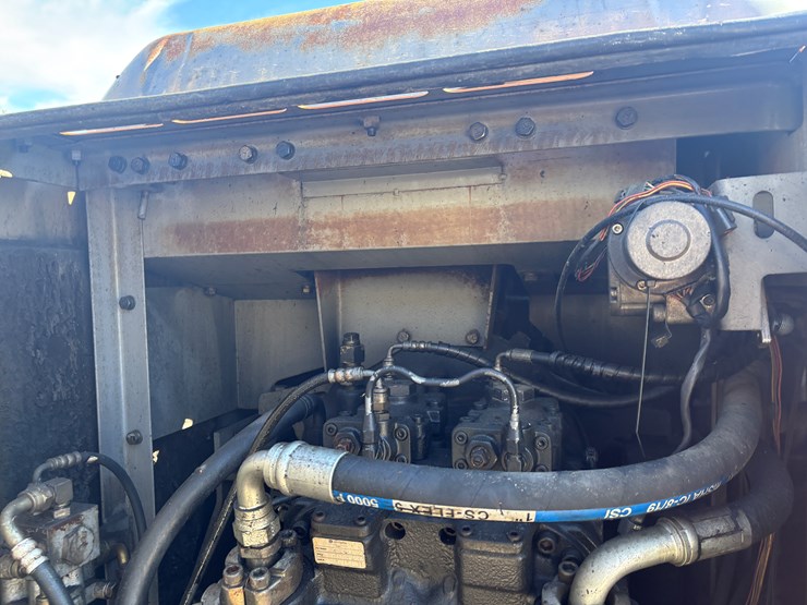 hitachi-ex200-lc-image-38