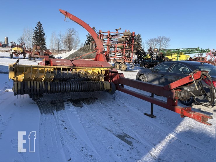 new-holland-fp240-image-1