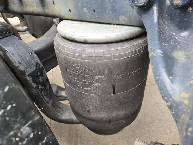 2018-kenworth-t680-image-34