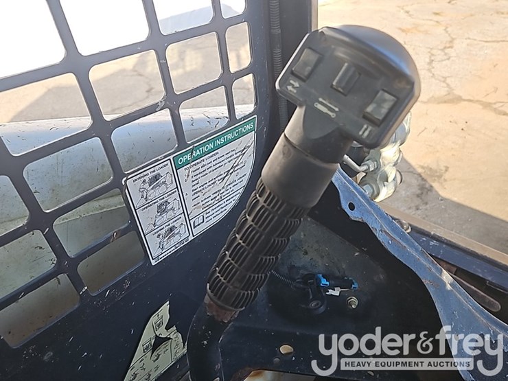 2019-bobcat-t450-image-27