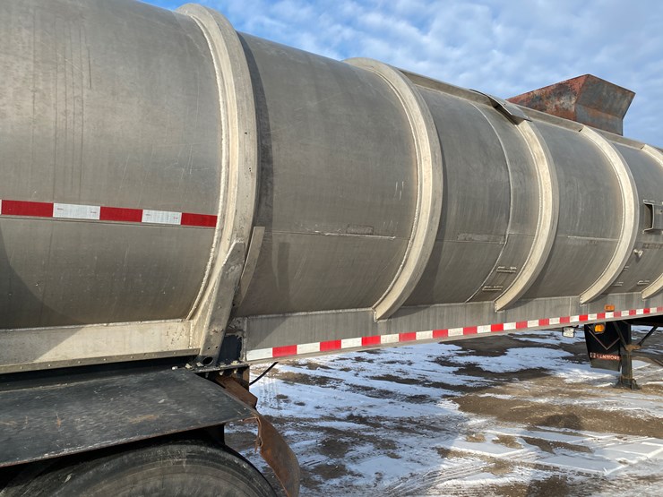 1980-trailmobile-tanker-image-30