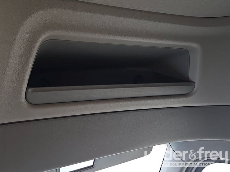 2019-peterbilt-579-image-107