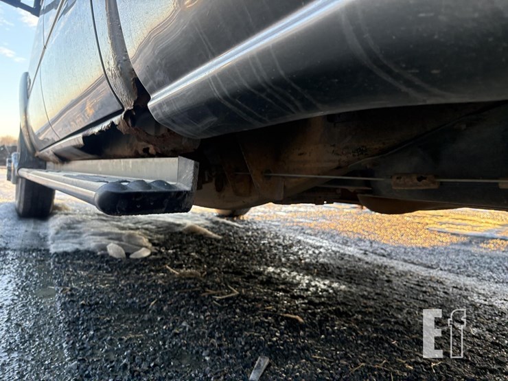 2003-chevrolet-silverado-3500-ls-image-15