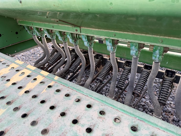 john-deere-35-image-44