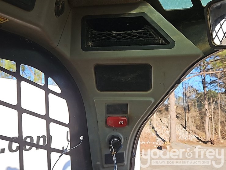 2022-caterpillar-289d3-image-30