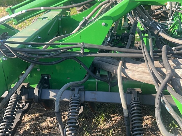 2018-john-deere-1910-image-147
