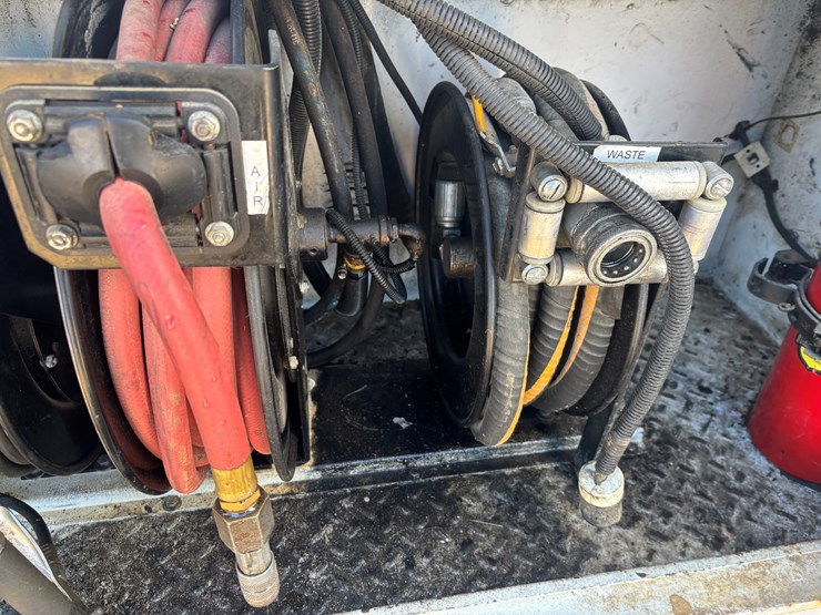 2011-miller-bobcat-225-image-73