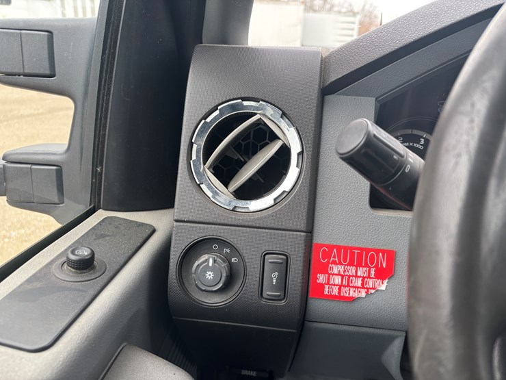 2010-ford-f450-image-39