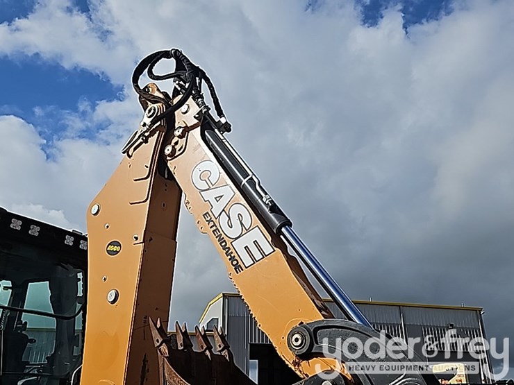 2022-case-590sn-image-27