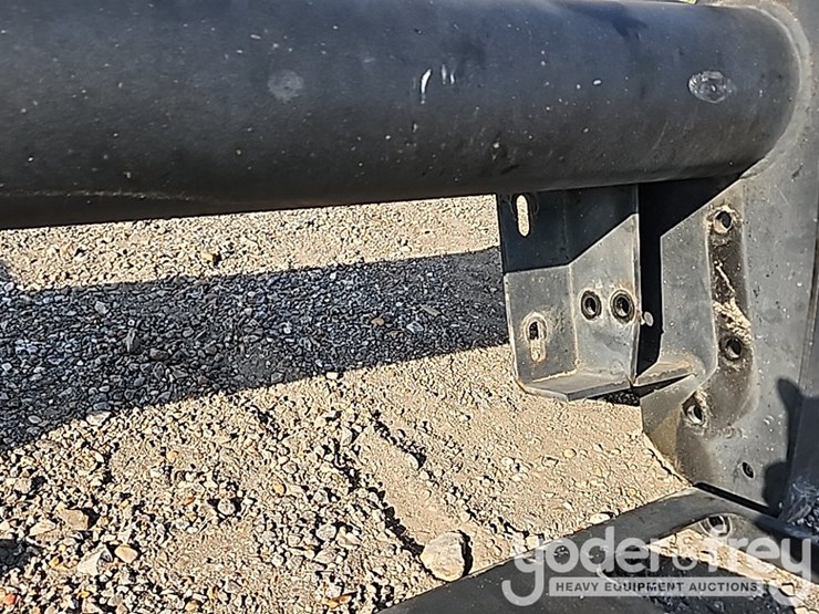 2016-gmc-2500-image-12