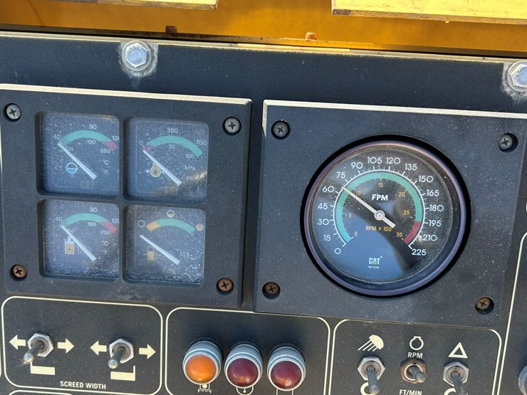 caterpillar-ap-650b-image-48