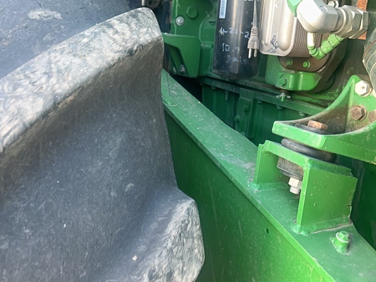 2016-john-deere-9520r-image-98