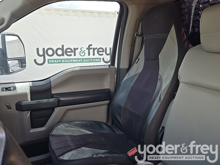 2019-ford-f550-image-68