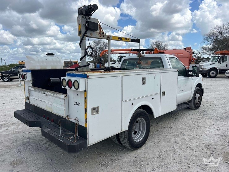 2012-ford-f350-image-3