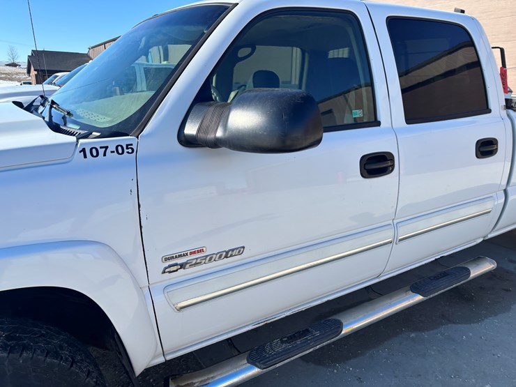 2005-chevrolet-2500-image-8