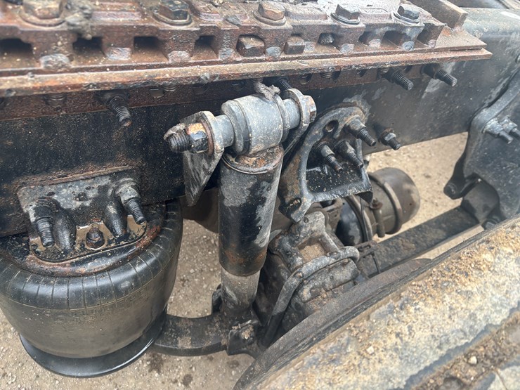 2016-freightliner-cascadia-113-image-58