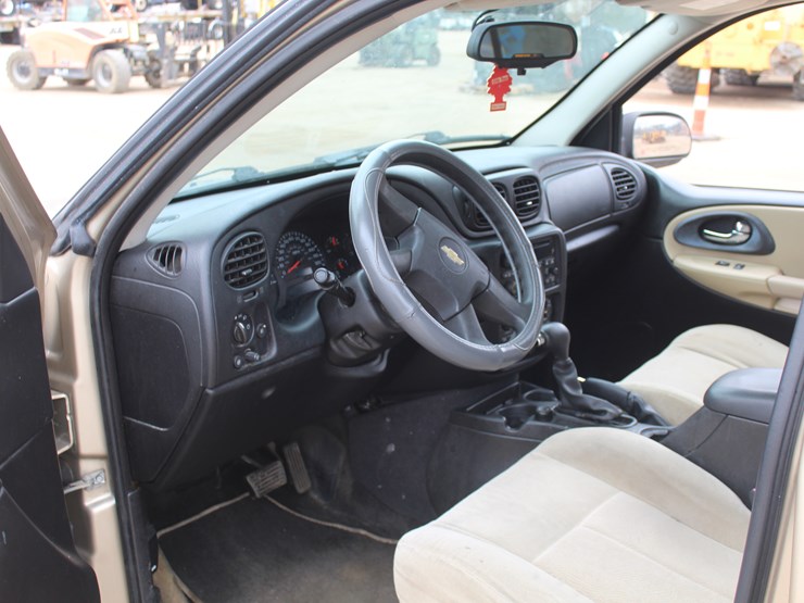 2005-chevrolet-blazer-image-9