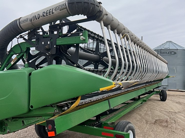 2013-john-deere-640-image-56