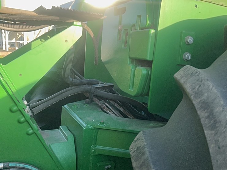 2011-john-deere-9430-image-42