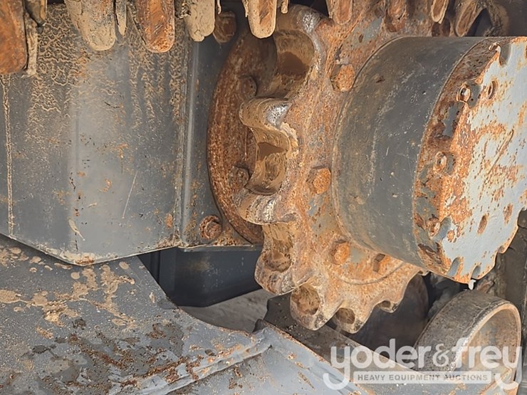 2023-takeuchi-tl12v2-image-23