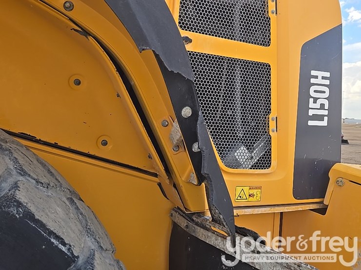 2014-volvo-l150h-image-76