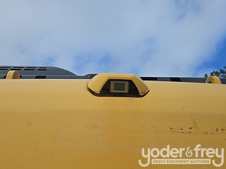 2018-komatsu-pc360-lc-11-image-27