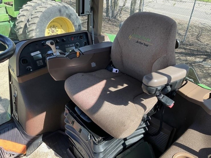 john-deere-7820-image-21