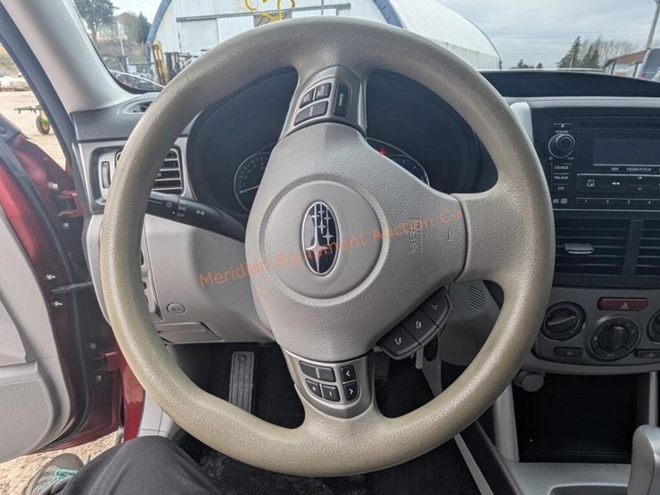 2013-subaru-forester-image-25