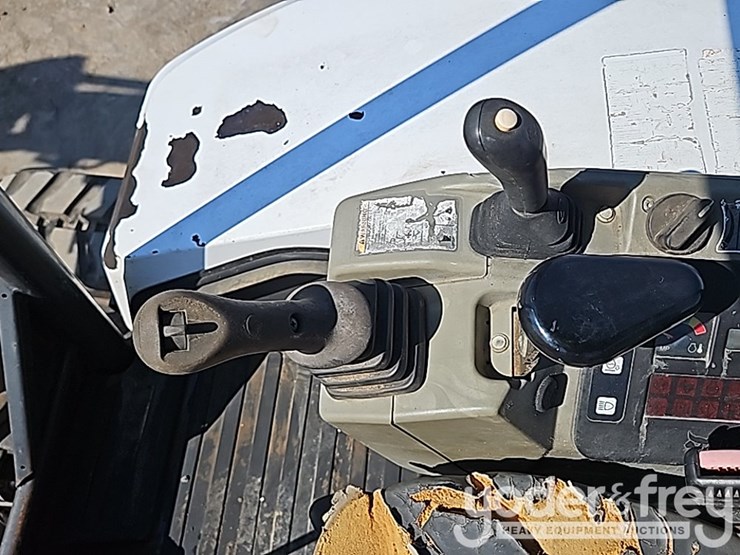 2013-bobcat-e42-image-38