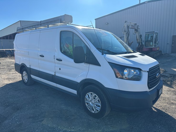 2017-ford-transit-image-7