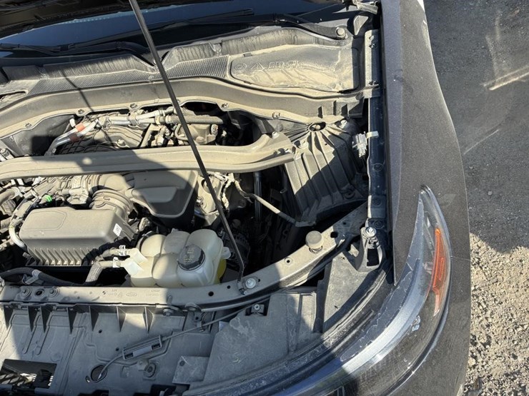 2023-ford-explorer-image-7