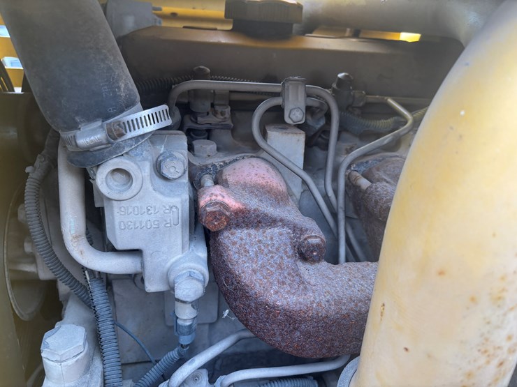 #2310-•-2004-gehl-rs8-telehandler-image-18