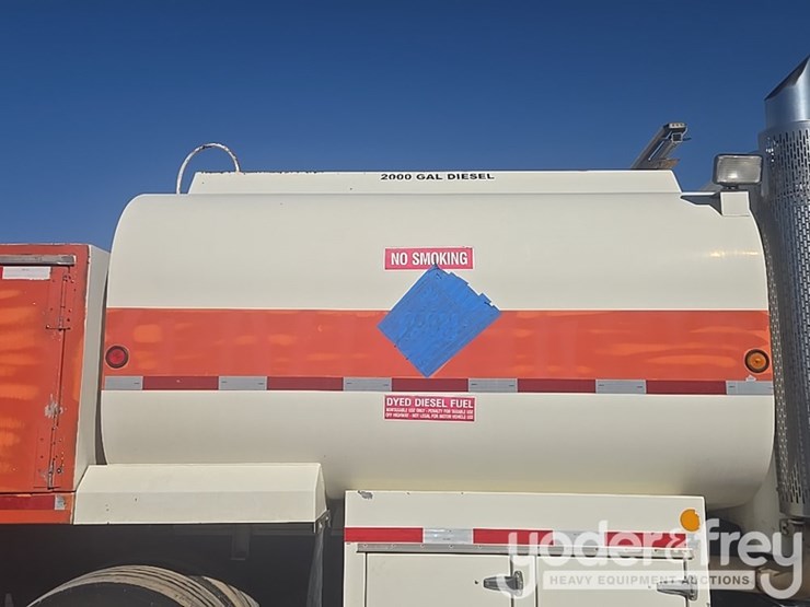 2009-peterbilt-335-image-56