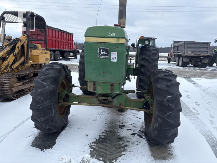 john-deere-2940-image-3
