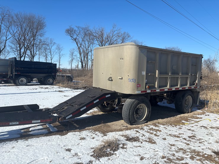 #2292-•-1991-cornhusker-pup-trailer-image-2